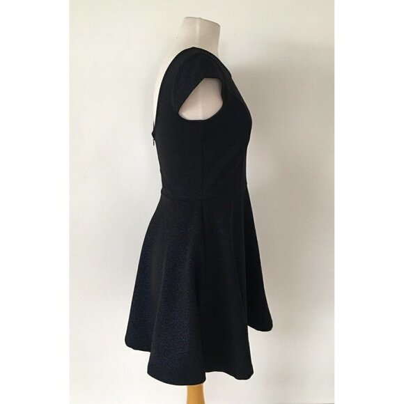 Snap Black And Blue Leopard Print Size Medium Junior - Picture 2 of 5